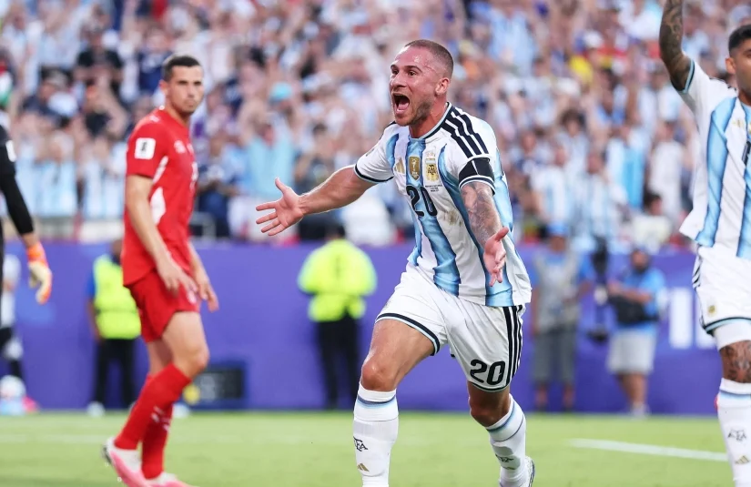 Argentina sella su pase a semifinales del Mundial entre polémicas arbitrales